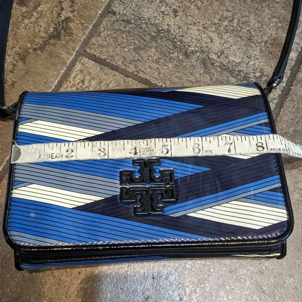 Tory Burch Britten Printed Patent Leather Combo Crossbody/Clutch Blue - Picture 10 of 15